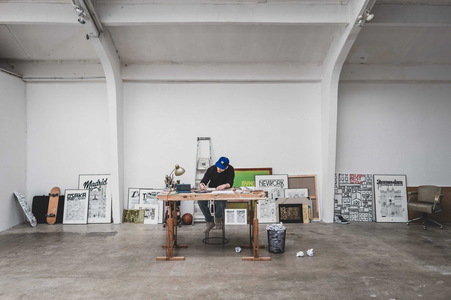 *NEW* Livre « Travel With Me » (Édition limitée)