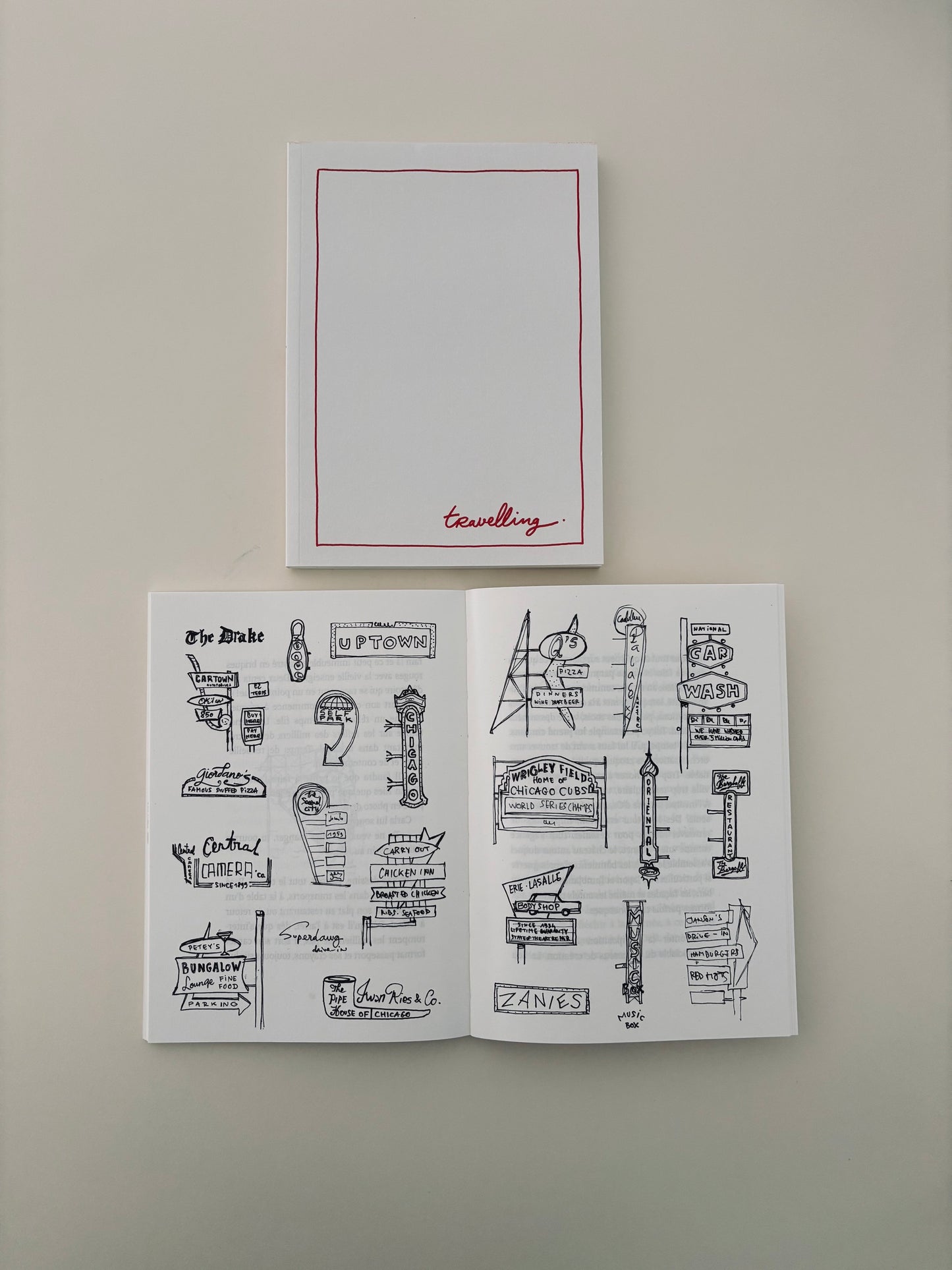 *NEW* Livre « Travel With Me » (Édition limitée)